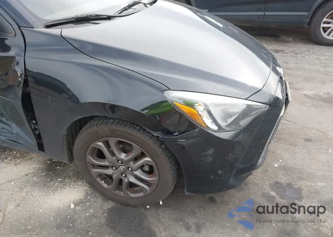 2019 Toyota Yaris Le z USA, uszkodzony, nr VIN 3MYDLBYV6KY504793
